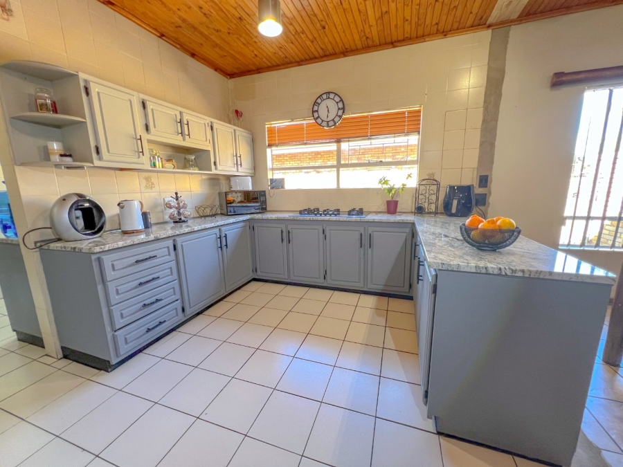 4 Bedroom Property for Sale in Vaalpark Free State
